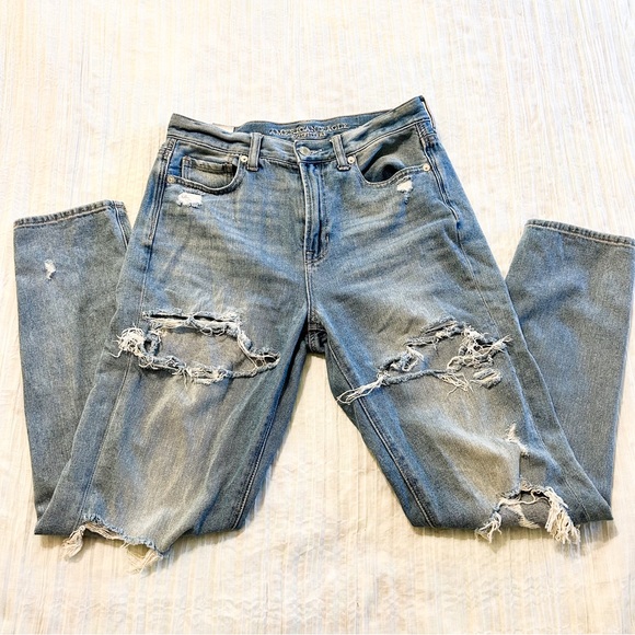 American Eagle Mom Jeans - Picture 2 of 4